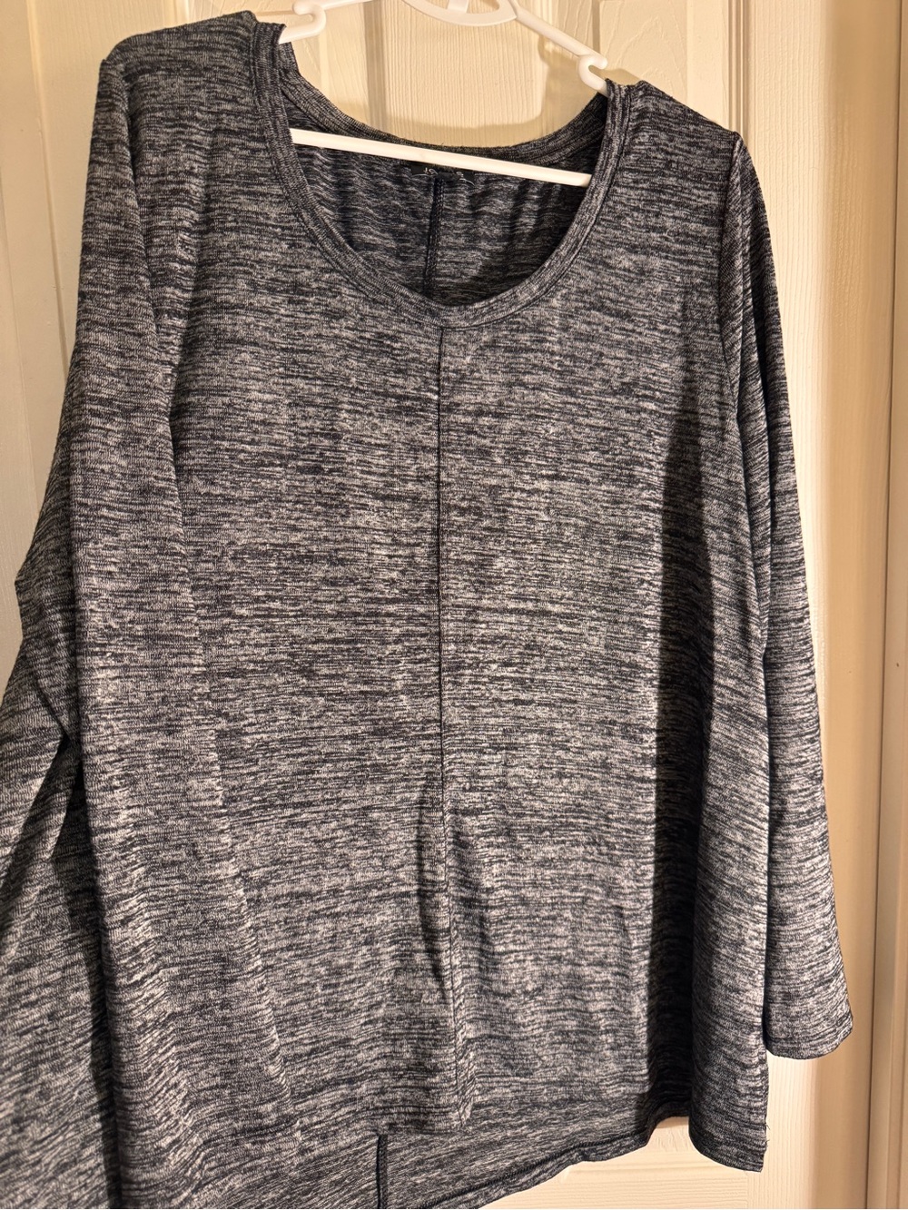 Jones New York Heathered Charcoal Scoop Neck Pullover Sweatshirt